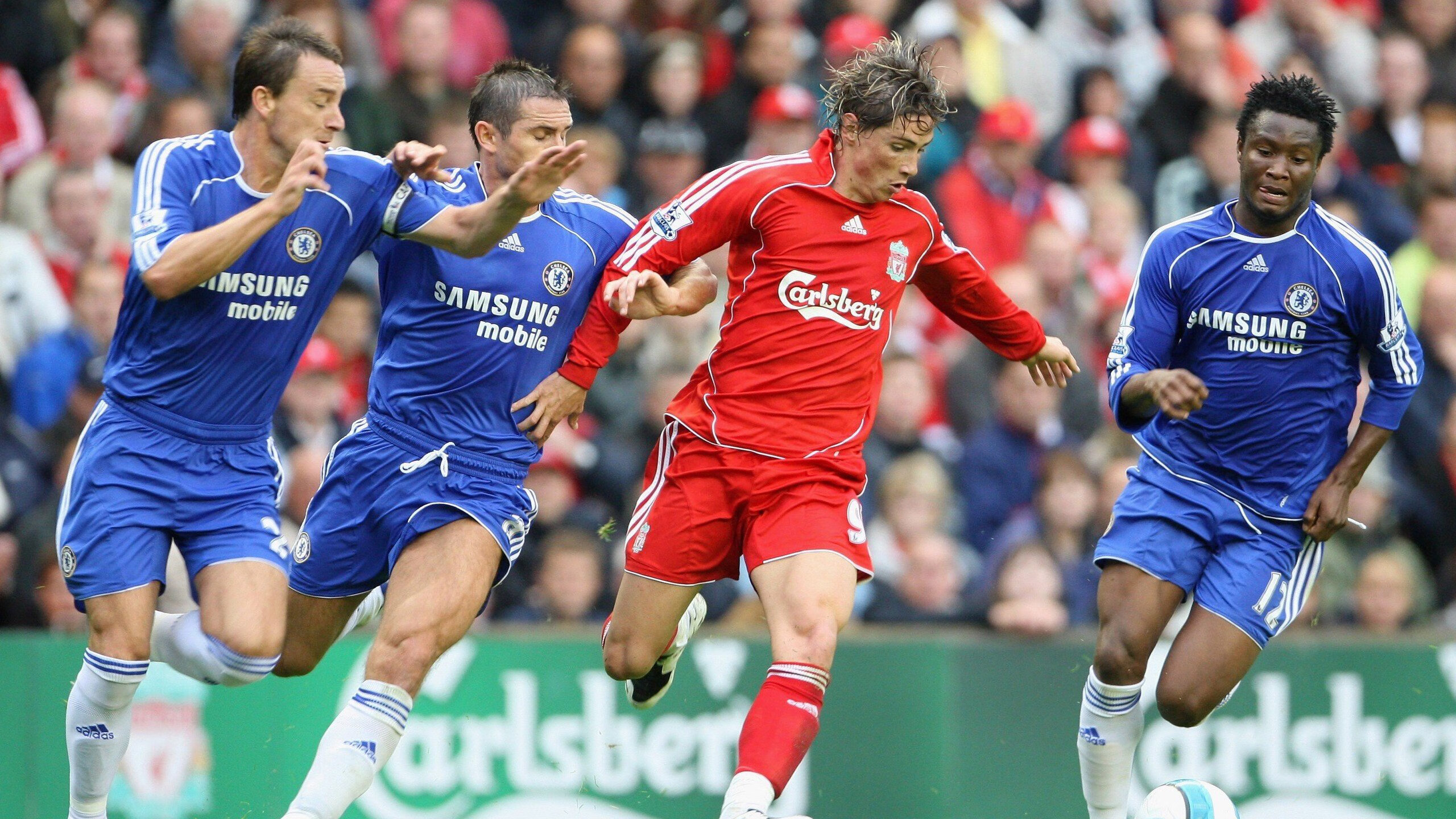 “马科斯·梅特罗的进攻与防守结合,为阿根廷美洲狮队开辟新局面”